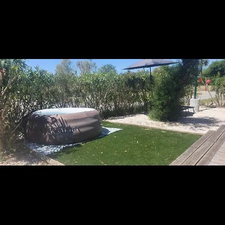 Mobil-home Grand Confort אתר קמפינג