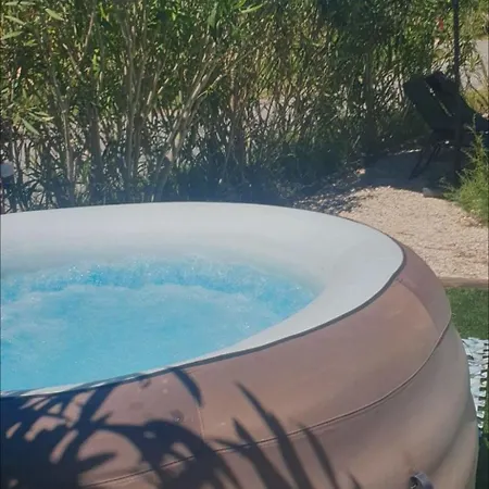 Mobil-home Grand Confort אתר קמפינג