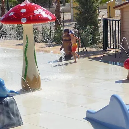 Mobil-home Grand Confort אתר קמפינג