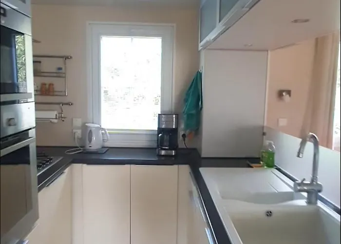 Mobil-home Grand Confort Camping *